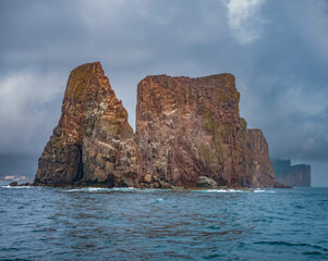 Poster - Stunning view of the  Rocher de Percé rock formation from the sea, Gaspésie peninsula, Quebec, Canada