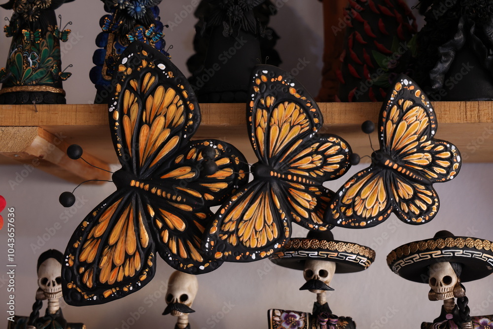 mariposa monarca, Catrinas, calaveras de azúcar, mercado de artesanías