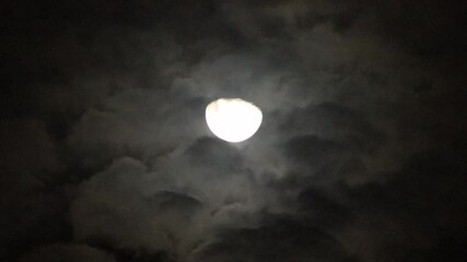 Wall Mural - moon and clouds at night