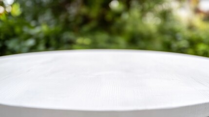 Aufkleber - Minimalist Eco-Conscious Table for Peaceful Product Displays in Natural Light
