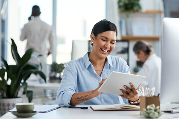 Poster - Smile, reading and woman in office with tablet, schedule or creative developer at digital agency. Planning, happy designer or consultant at tech startup with notes, agenda or admin in coworking space