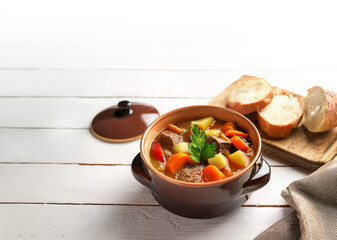 Stew lunch with plenty of vegetables