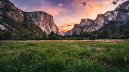 Aufkleber - A dramatic view of the Yosemite Valley with its towering granite cliffs and expansive meadows under a vibrant sunset sky, natural setting with warm hues, Yosemite style