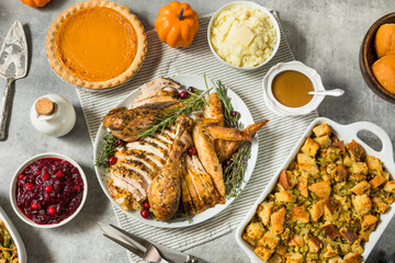 Wall Mural - Holiday Thanksgiving Turkey Dinner Platter