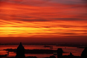 Poster - Sunset over New York City skyline