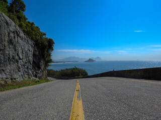 Poster - Empty road to the beach