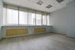© alhim - An office with a final finish, ready to install furniture and equipment. Panoramic window .with blinds.