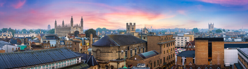 Wall Mural - Skyline sunset panorama of Cambridge city in England. United Kingdom 