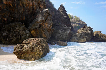 Wall Mural - Vibe rock beach in the summer