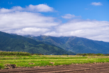 Poster - 秋の雲がかかる山岳と田園風景　松本市