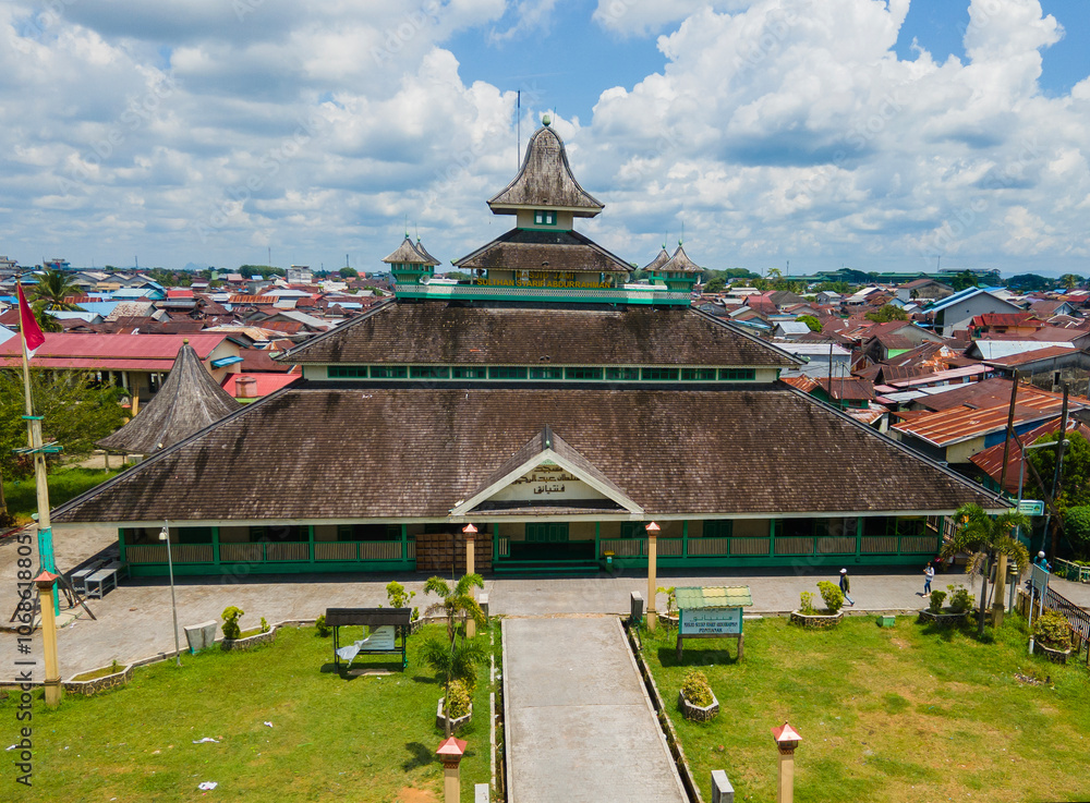 Aerial view of Jami Mosque of Pontianak, also known as Sultan Syarif Abdurrahman Mosque, is the oldest mosque of Pontianak, in West Kalimantan, Indonesia. Located in the bank of Kapuas River.