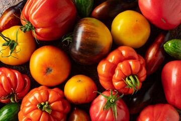 Poster - Different varieties of tomatoes.