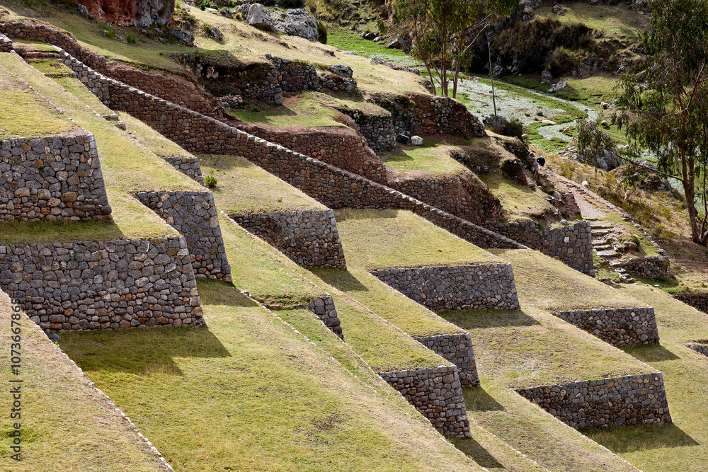 ภาพถ่าย Stock Walking through history at the Chinchero Inca terraces ...