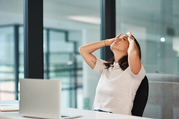 Aufkleber - Stress, laptop and frustrated business Asian woman in office for internet crisis, online glitch and project mistake. Professional, company and person on computer for burnout, failure and overworked