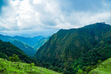 Naklejka na meble Exploring the majestic mountain landscape nature reserve scenic view lush greenery panoramic perspective tranquil beauty