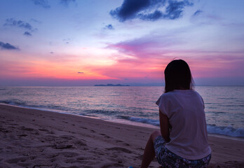 Wall Mural - ature beautiful light sunset or sunrise over sea