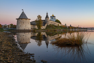 Wall Mural - October twilight at the ancient Pskov Kremlin.  Russia