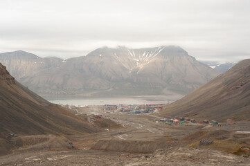 longearbyen spitsbergen