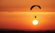 © 상우 최 - 패러글라이딩 노을 태양 하늘