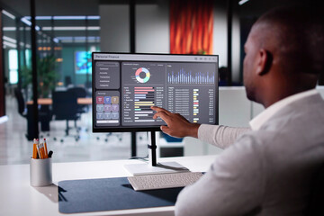 Managing Finances With Budget Tracker App On Laptop