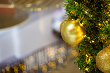 Wall Mural - Decorated Christmas tree with ball New Year holidays background