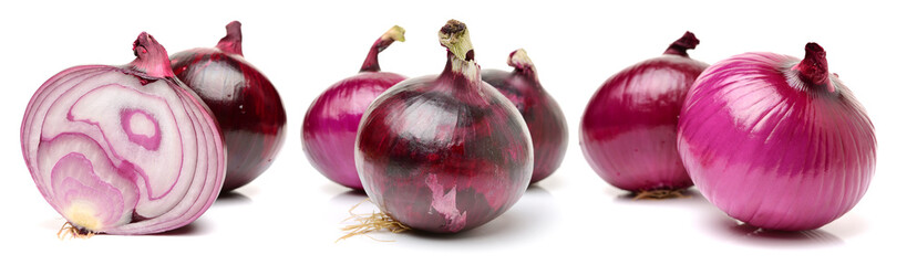 Wall Mural - Red onion isolated on white background 