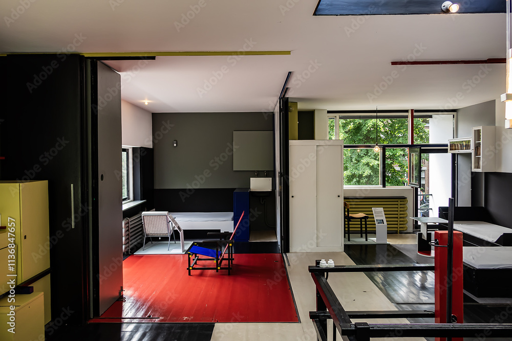 Interior of Rietveld Schroder House (1925): historic home architecture ...