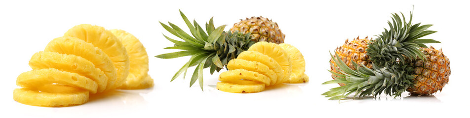 Wall Mural - Pineapple on white background 