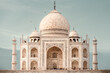 © Hofschulz & Schoppa - Frontalaufnahme des Weltwunder Taj Mahal in Agra Indien, Asien
