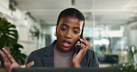 Fototapete - Black woman, phone call and discussion on laptop in office, schedule meeting and talk to client. Female person, communication and online for news quote by contact, press journalist and calendar notes