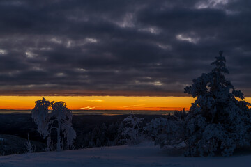 Wall Mural - sunrise in the mountains