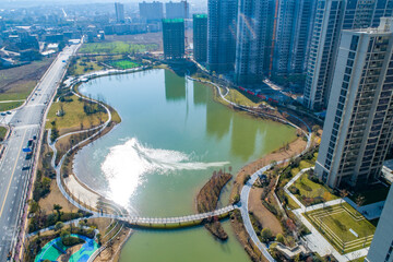 Canvas Print - Lake landscape in city park