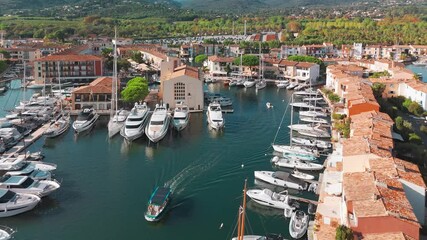 Canvas Print - Aerial view of the Port Grimaud, Provence Alpes Cote d'Azur region in France