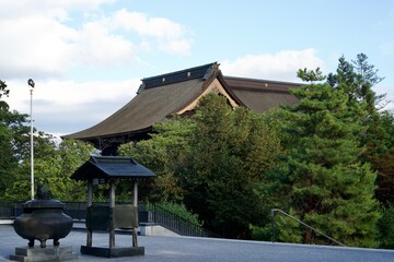 Poster - Zenkoji Temple Roof and Trees Scenery