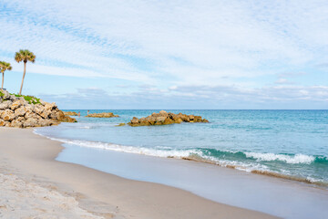 Wall Mural - waves crashing on beach