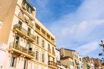 Wall Mural - Dans les rues de Cannes , ville du Festival , sur la Côte d'Azur en France