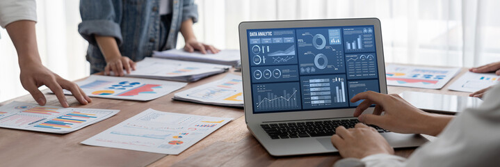 Leinwandbilder - Business data dashboard provide business intelligence analytic for marketing strategy planning brisk with big data set to analyze customer demands and foreseeing business future