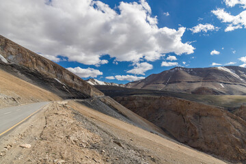 Wall Mural - View of beautiful himalayan mountains at taglang la, passing through the keylong-leh road, elevation 5,328 metres, is a high altitude mountain pass in the Indian union territory of Ladakh.