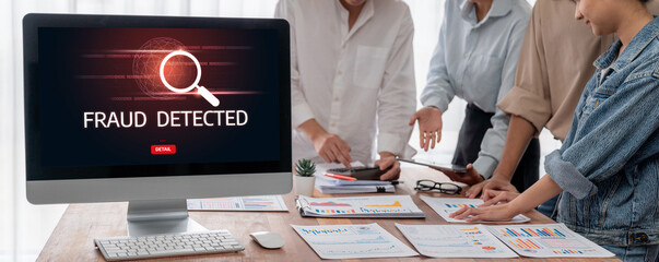 Leinwandbilder - Cyber security software show alert of cyber attack for protection brisk. Danger from virus, phishing and cyber fraud.
