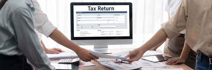 Leinwandbilder - Online tax return form for submitting individual income tax return form brisk on the internet website. Government web for tax payment and return. Taxation technology concept.