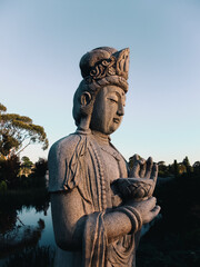 buddha statue