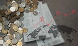 globalny wzrost cen produktów i inflacji. Spadek siły nabywczej pieniądza, trendy roczne, 