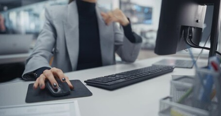 Aufkleber - Anonymous Female Sitting Behind a Desk in Office, Working on a Desktop Computer, Using Mouse and Typing on Keyboard. Manager Using Internet Software, Browsing for Information and Communicating Online