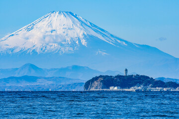 Wall Mural - 江ノ島と富士山