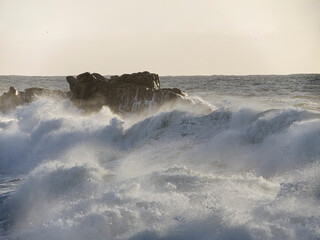 Sticker - Breaking sea waves over rocks