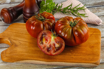 Poster - Organic juicy ripe red tomatoes