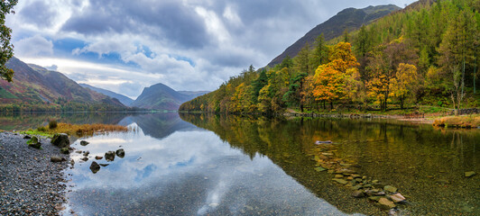 Wall Mural - Morning panorama of Buttermere lake in autumn season. Lake District. United Kingdom 