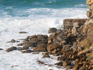 Wall Mural - waves crashing on rocks