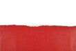 © imstock - Papel rasgado de color rojo