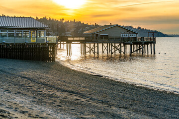 Wall Mural - Sun Over Pier 3